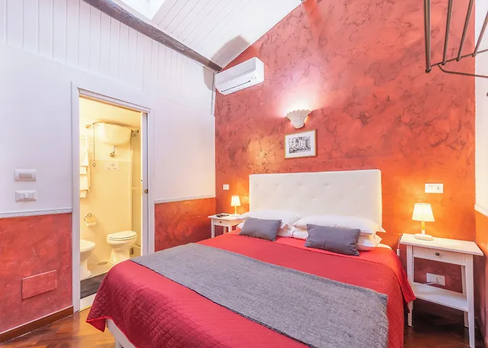 In Bb - Skylight Double In History House *